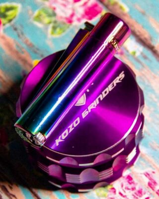 The world’s most beautiful grinders. 😈🩷💜 Not to mention the easiest to use; and the most affordable on the market ✅
#KozoGrinders – a perfect grind!